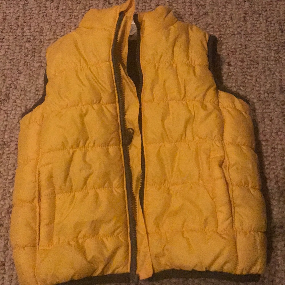 Like new Gold Carter’s Vest 12 months